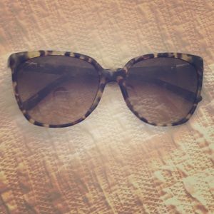 Gucci Tortoise shell sunglasses- style 3502/S